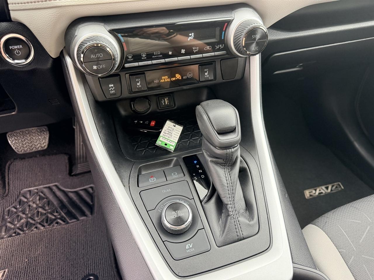 Toyota RAV4 photo 21