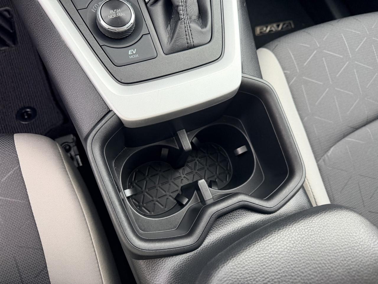Toyota RAV4 photo 22