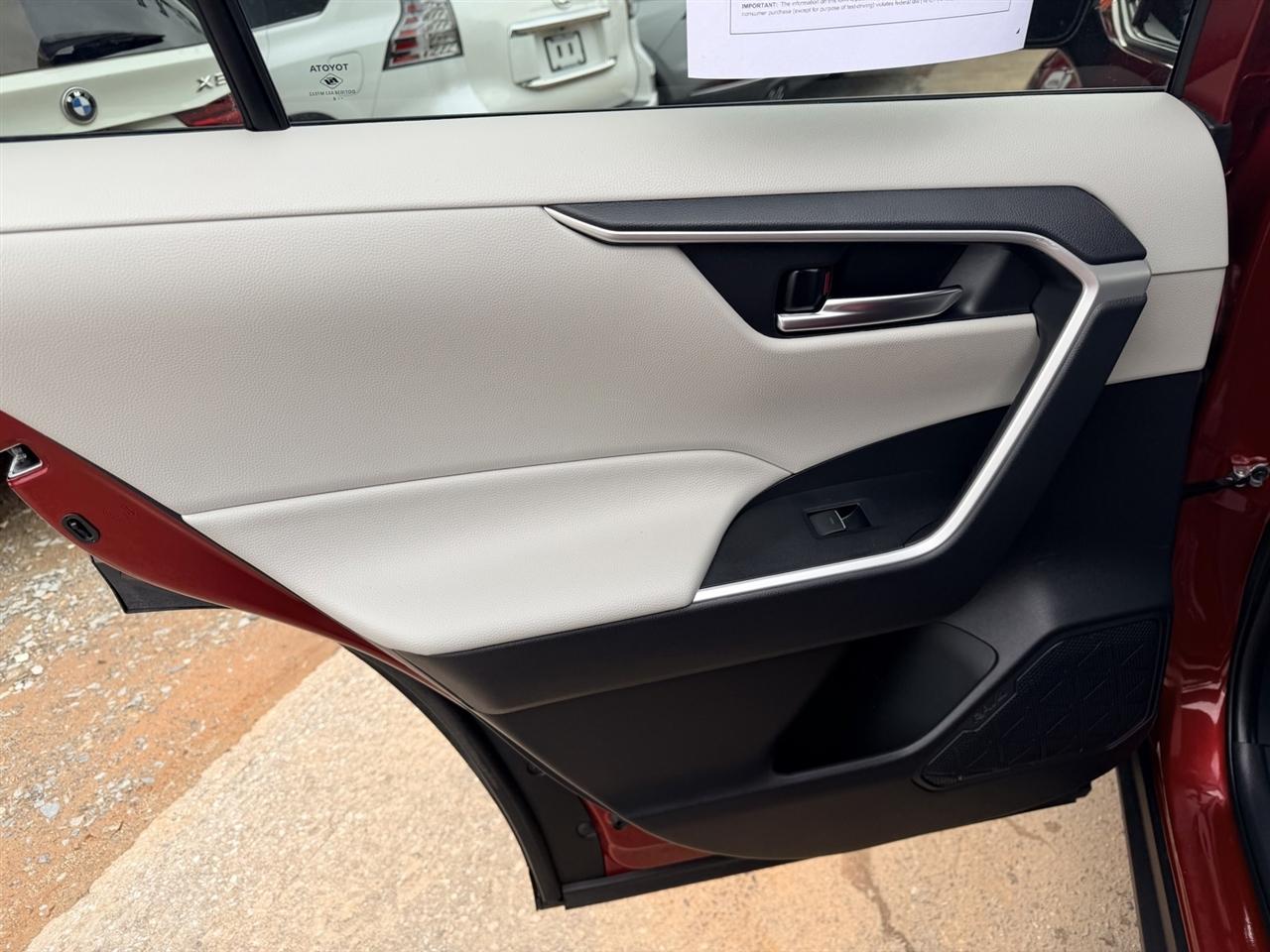 Toyota RAV4 photo 26