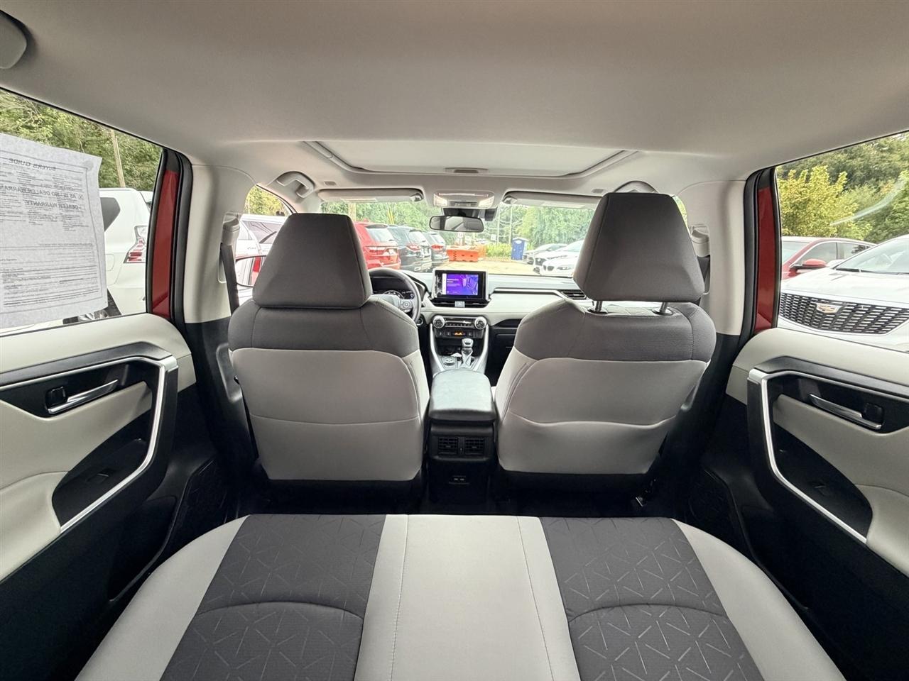 Toyota RAV4 photo 30