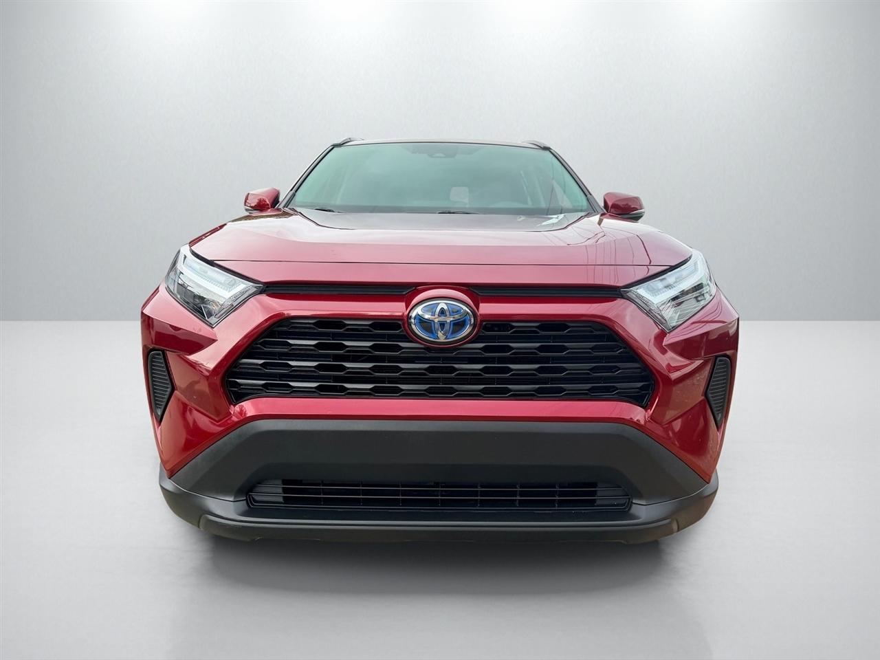 Toyota RAV4 Hybrid XLE 2024