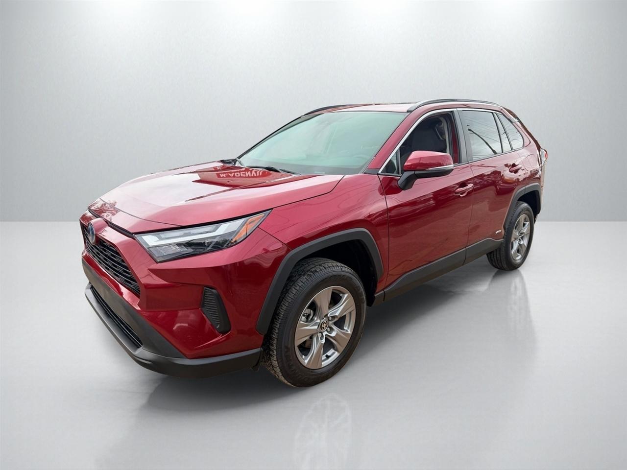 Toyota RAV4 Hybrid XLE 2024