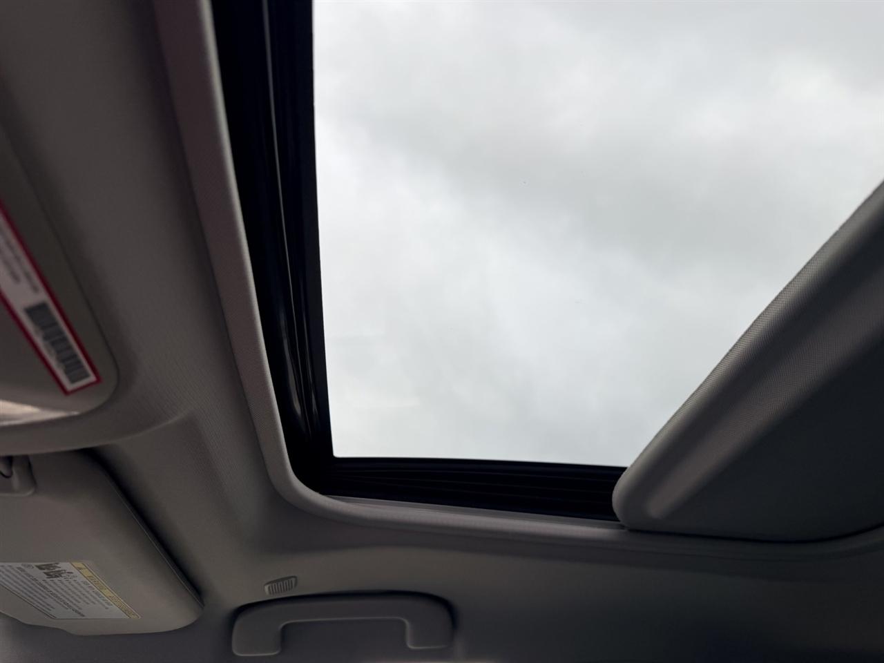 Toyota RAV4 Hybrid XLE 2024