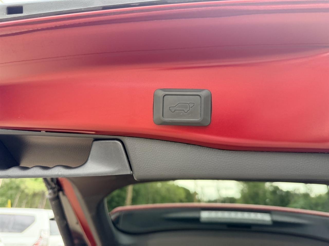 Toyota RAV4 Hybrid XLE 2024