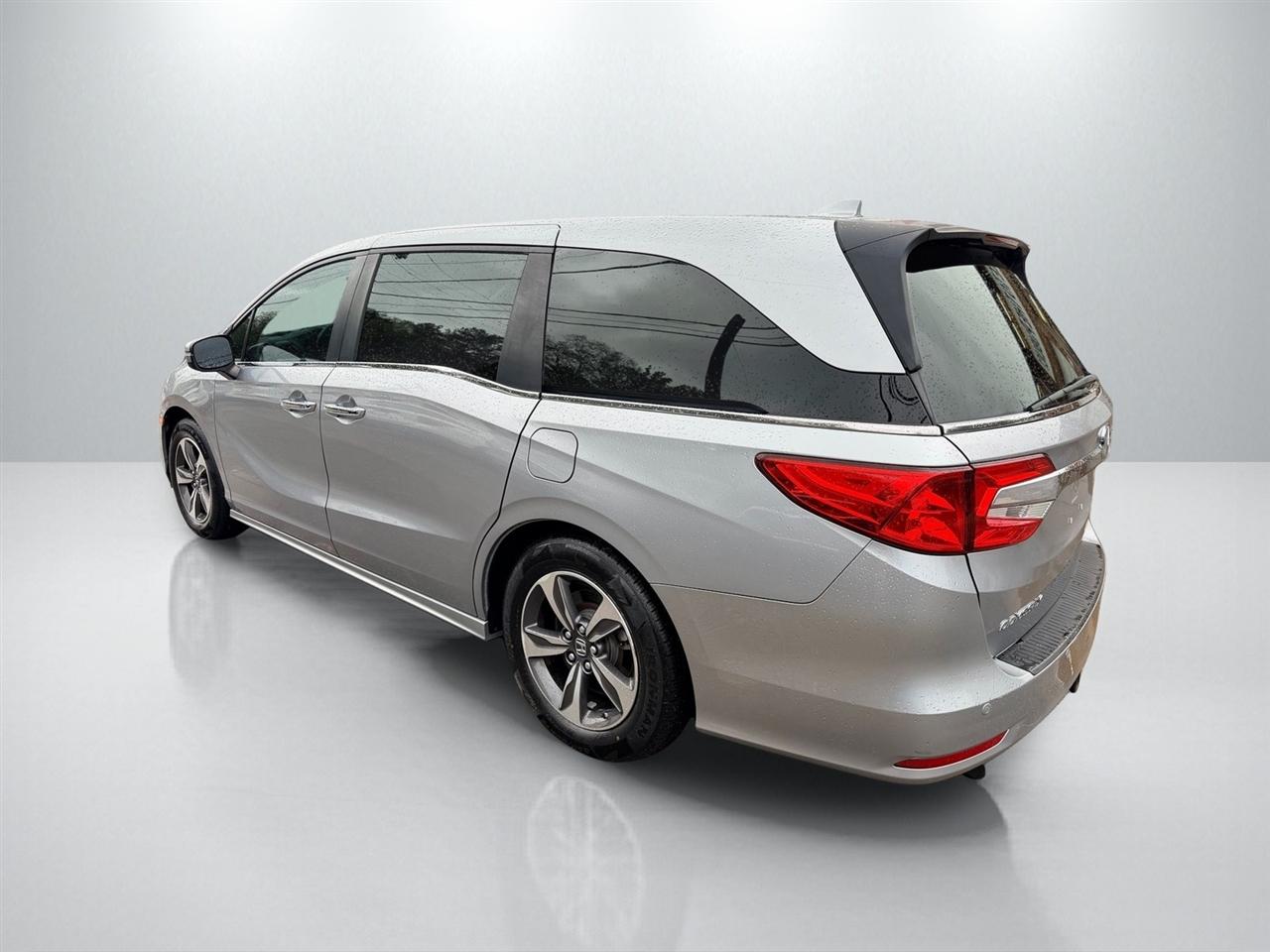 Honda Odyssey photo 5
