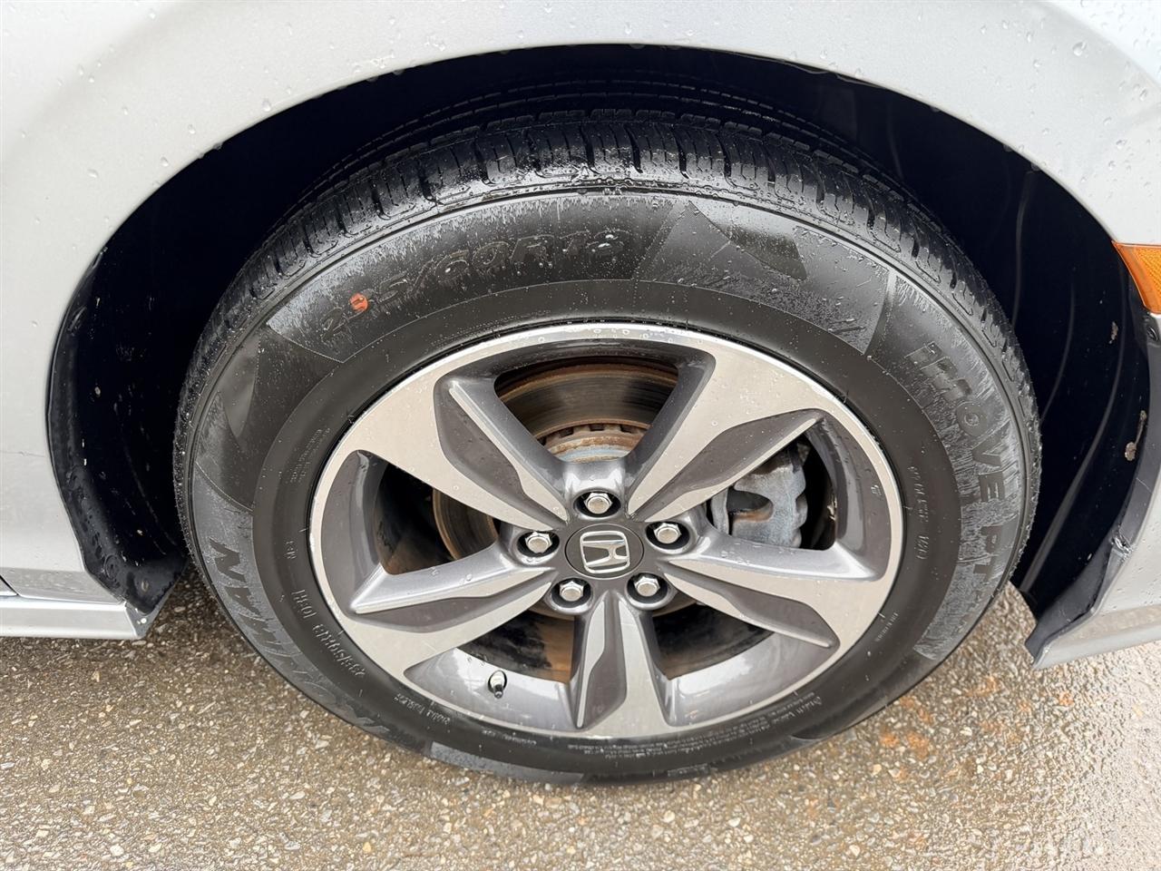Honda Odyssey photo 9