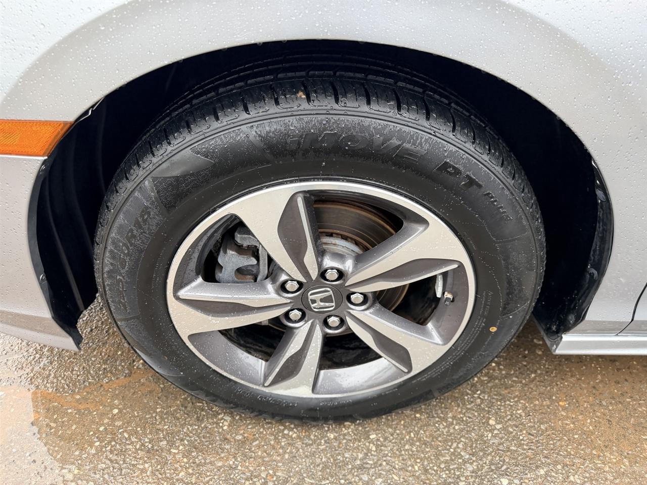 Honda Odyssey photo 12