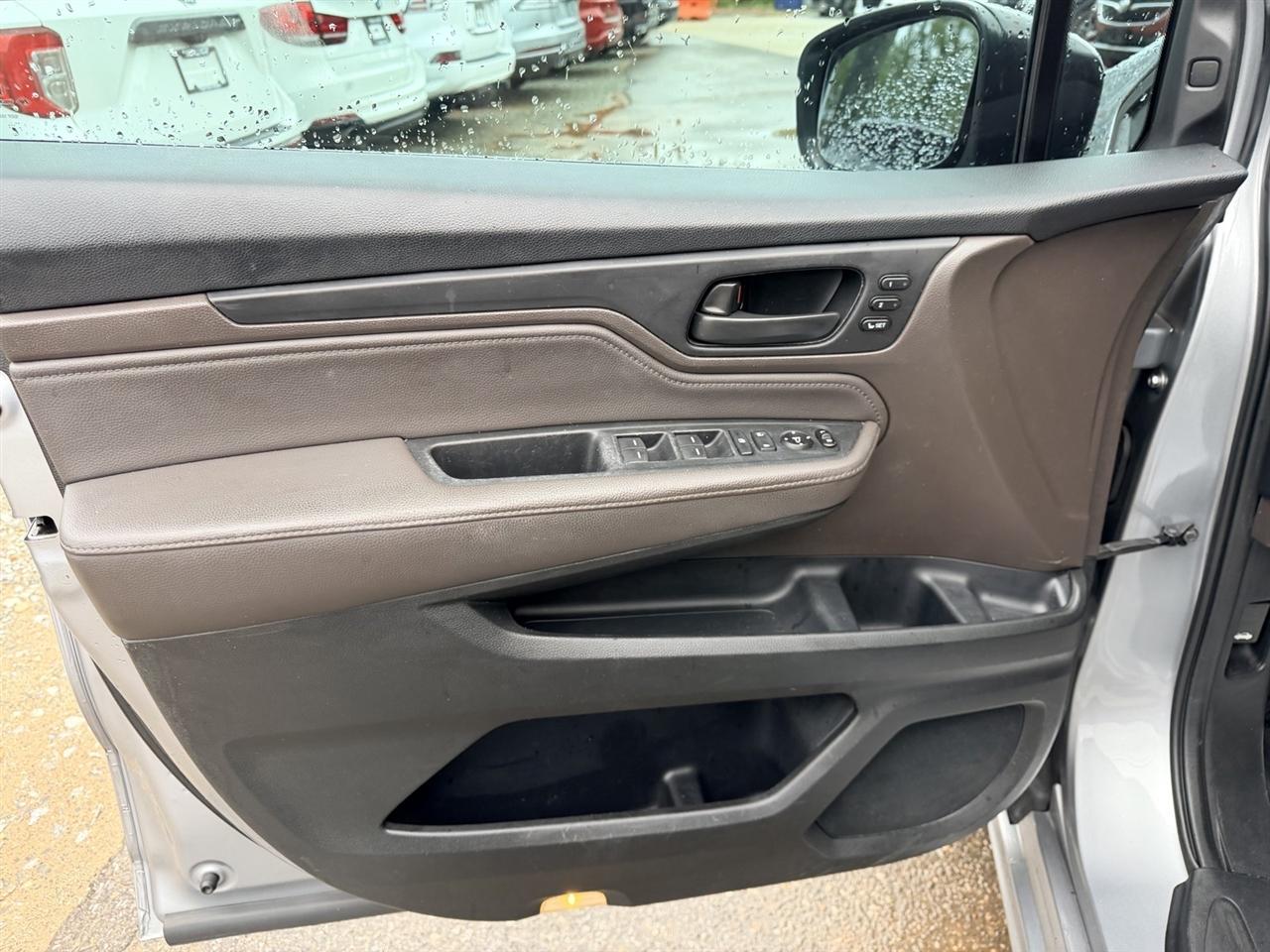 Honda Odyssey photo 13