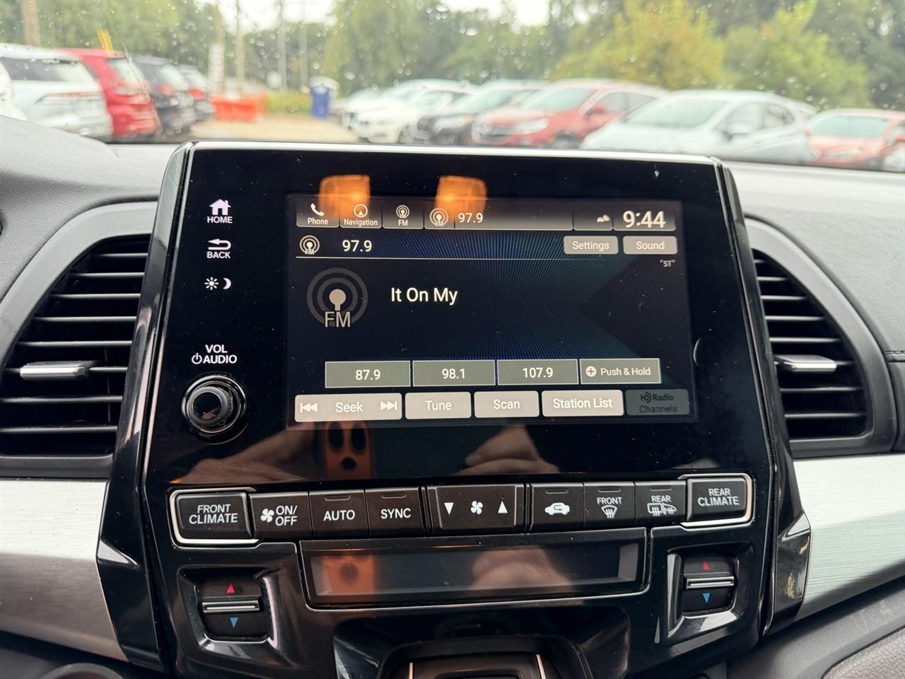 Honda Odyssey photo 18