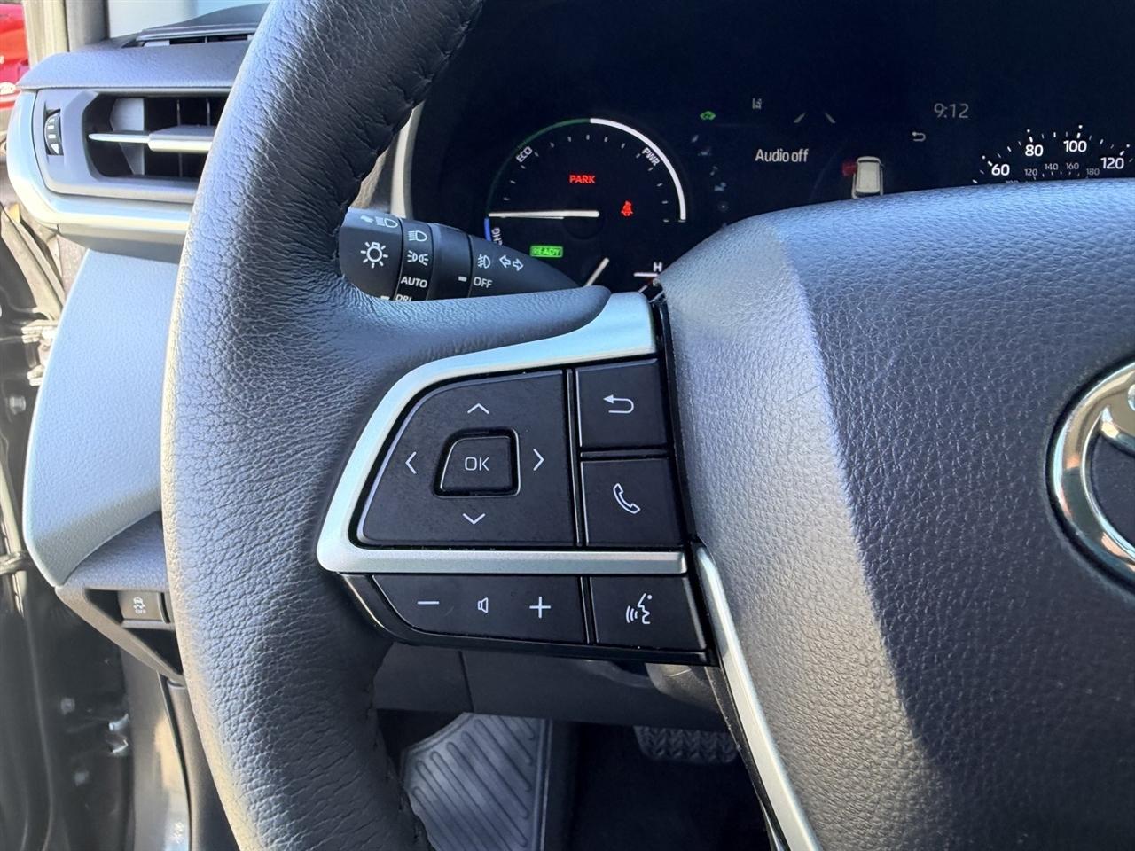 Toyota Sienna XLE 8-Passenger 2025