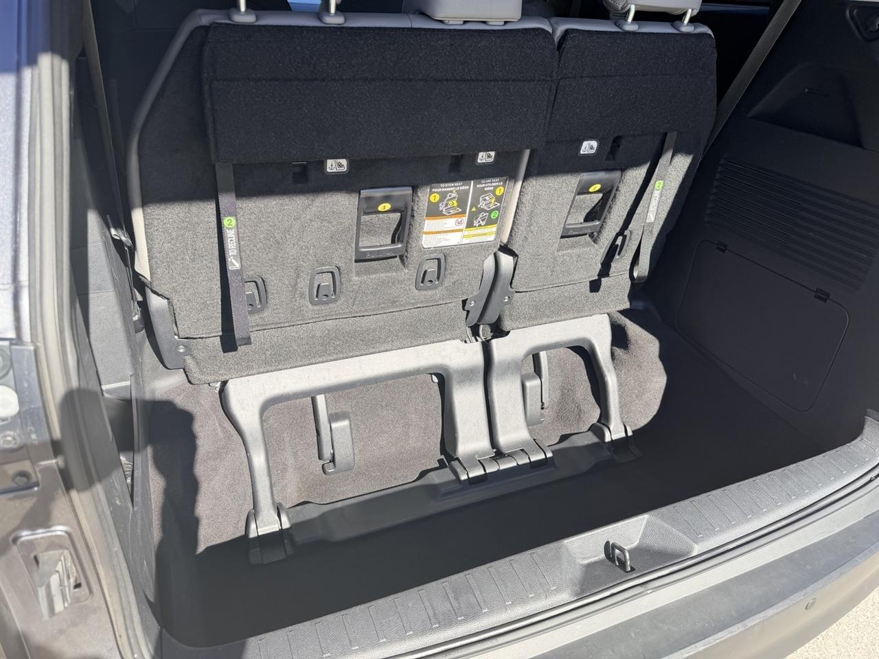 Toyota Sienna XLE 8-Passenger 2025