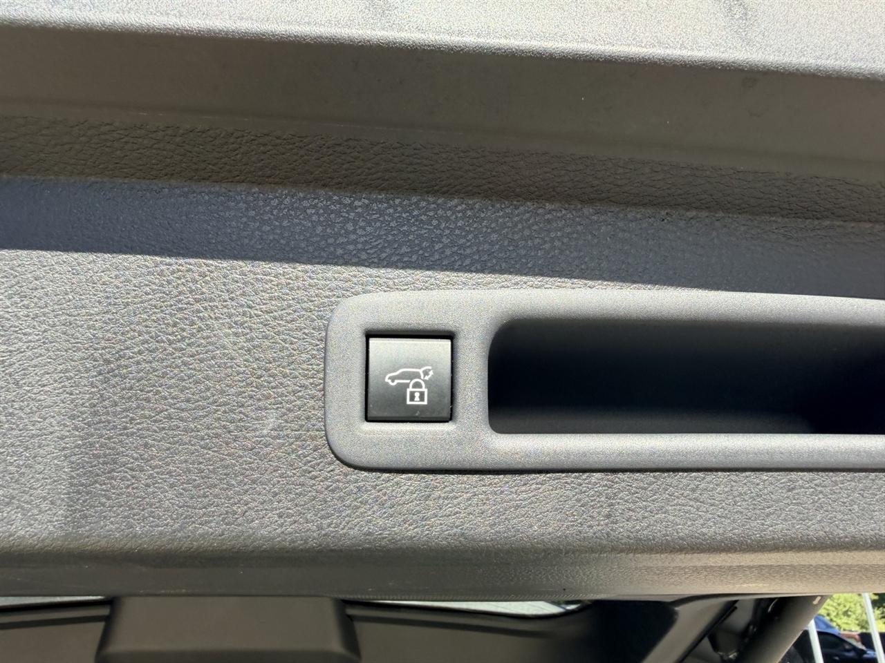 Toyota Sienna XLE 8-Passenger 2025