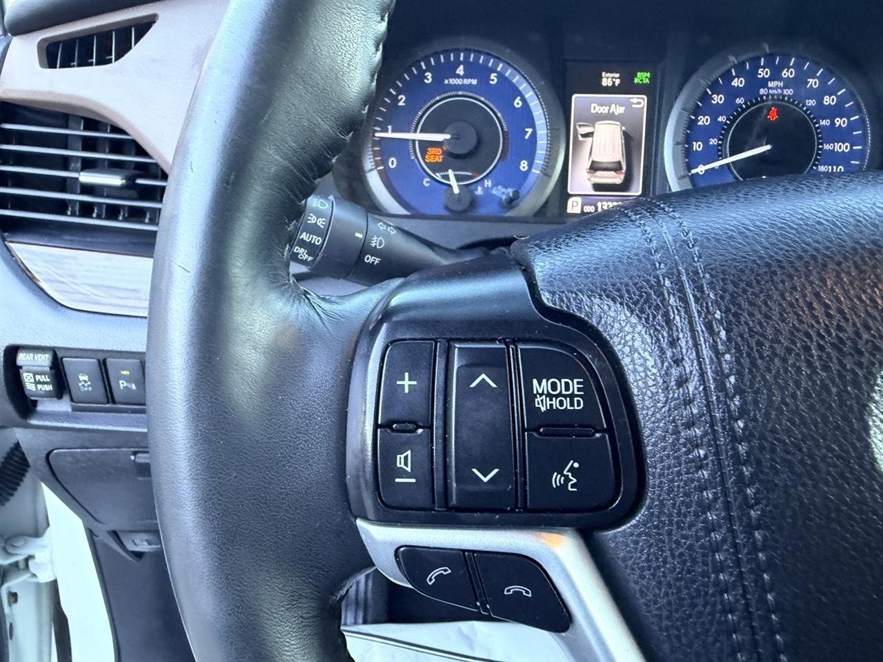 Toyota Sienna Limited Premium 7-Passenger 2020