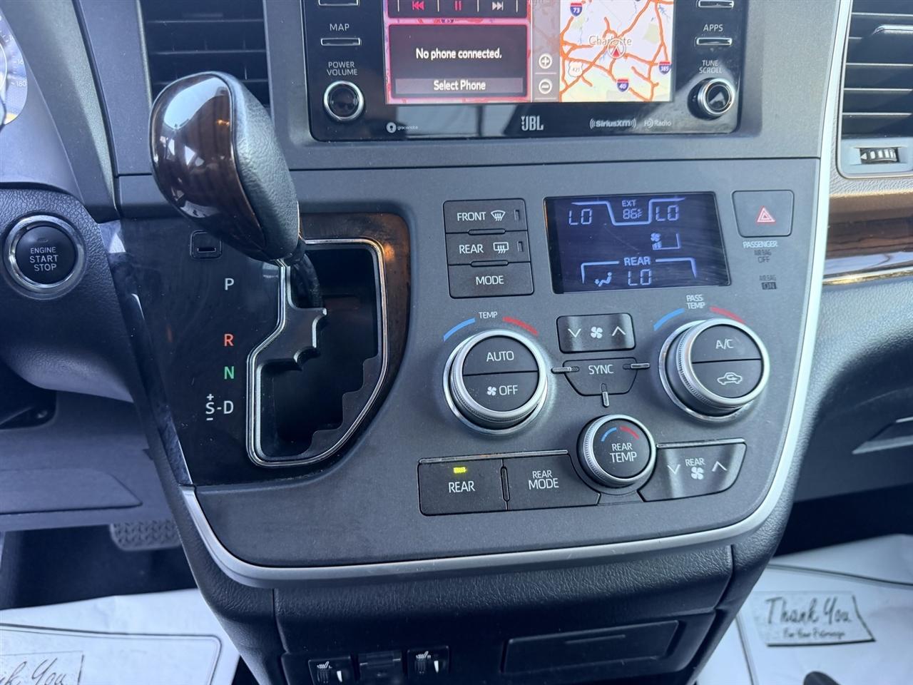 Toyota Sienna Limited Premium 7-Passenger 2020