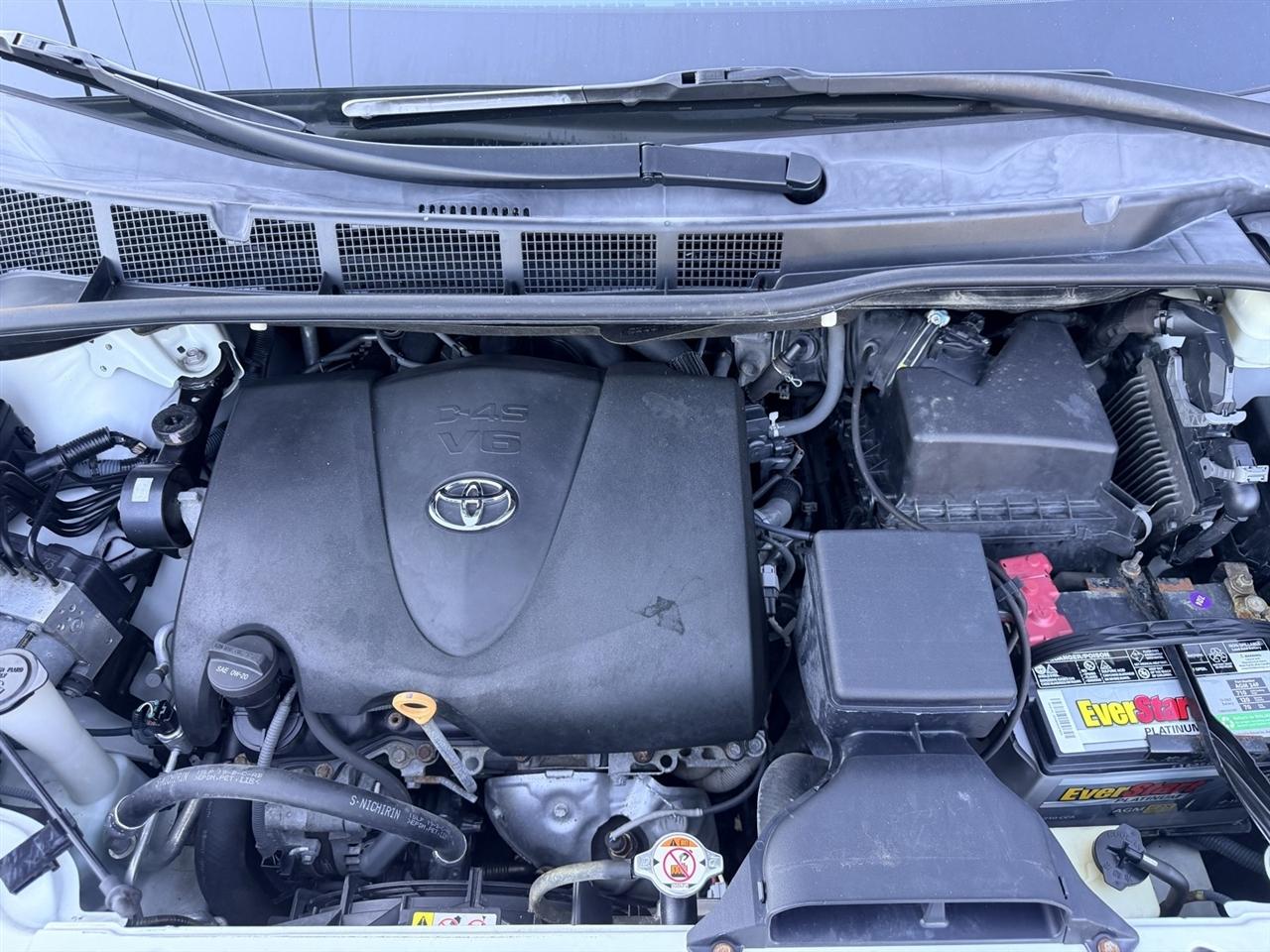 Toyota Sienna Limited Premium 7-Passenger 2020