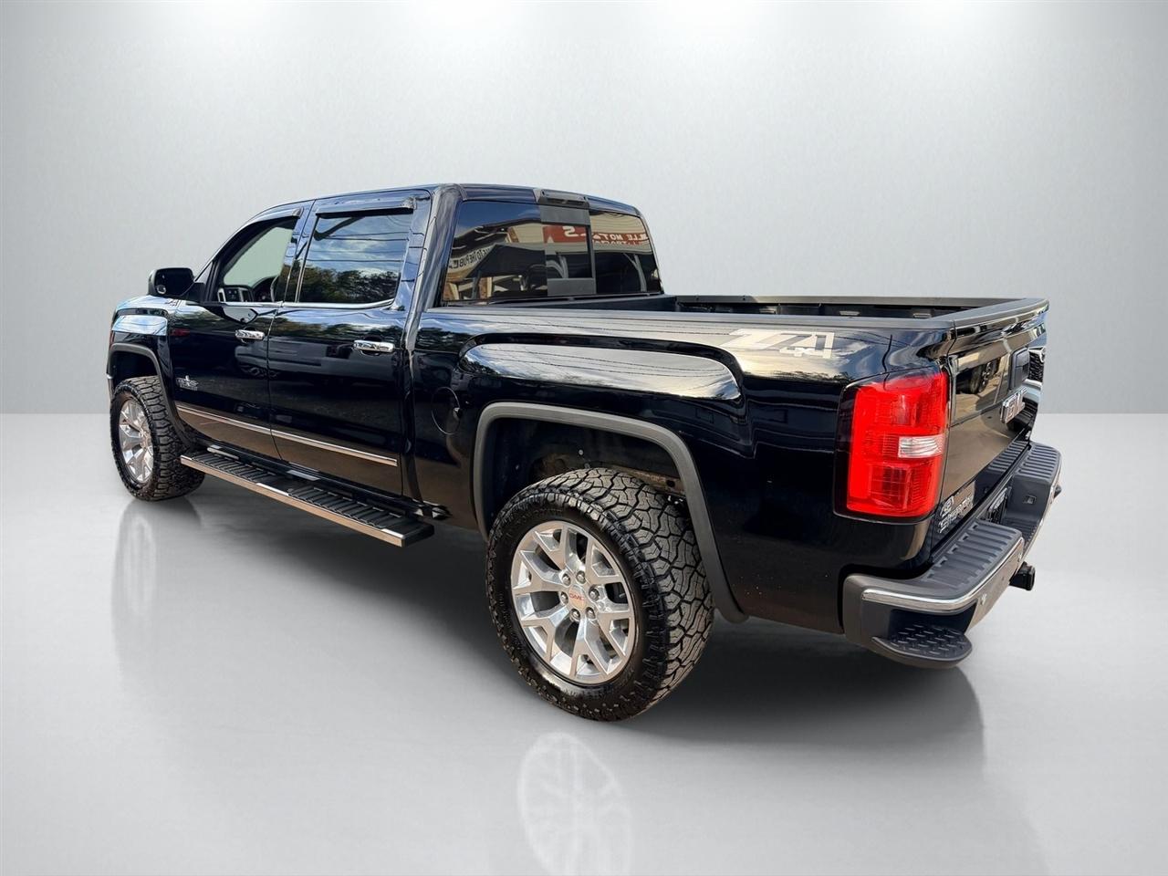 GMC Sierra 1500 SLT Crew Cab Short Box 4WD 2015