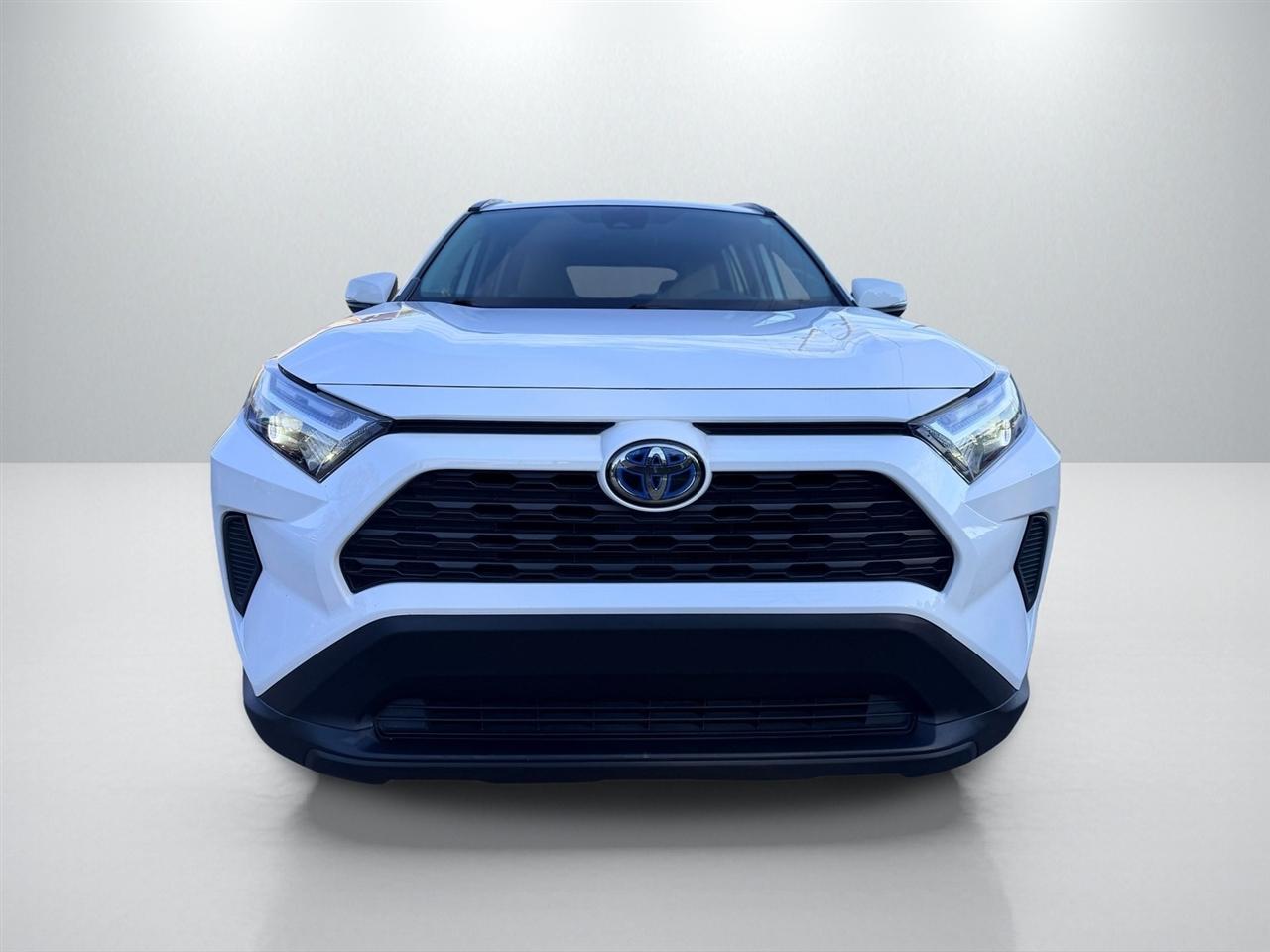 Toyota RAV4 Hybrid XLE 2024