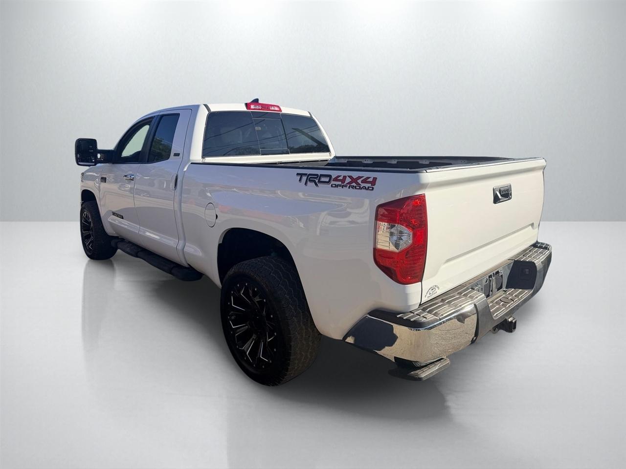 Toyota Tundra SR5 5.7L V8 Double Cab 4WD 2020