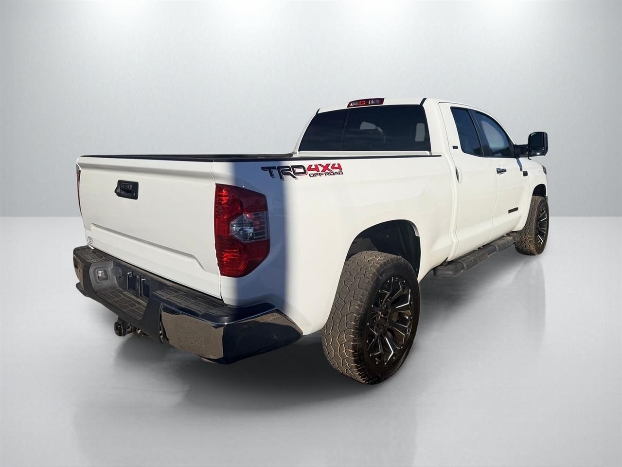Toyota Tundra SR5 5.7L V8 Double Cab 4WD 2020