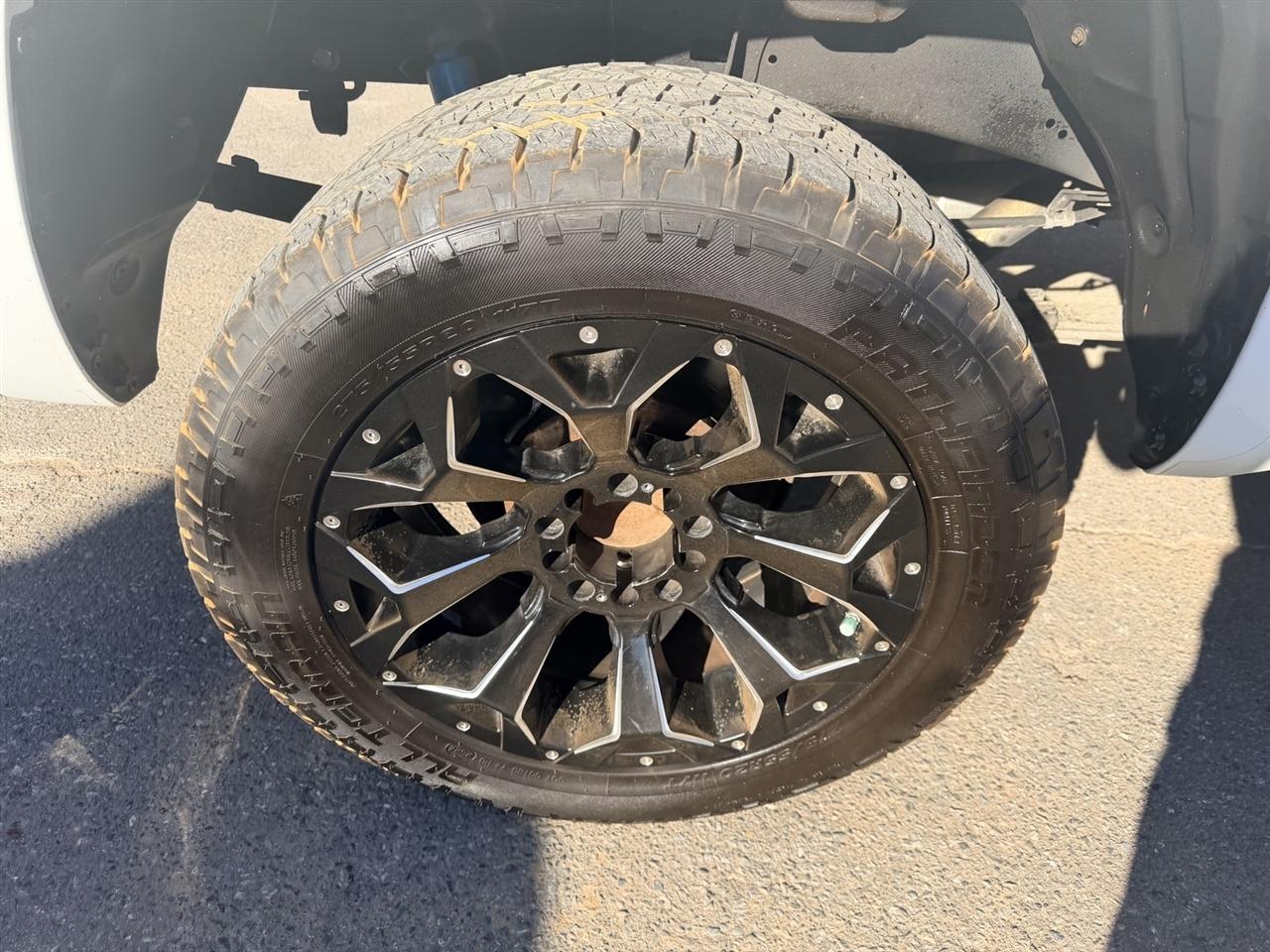 Toyota Tundra SR5 5.7L V8 Double Cab 4WD 2020