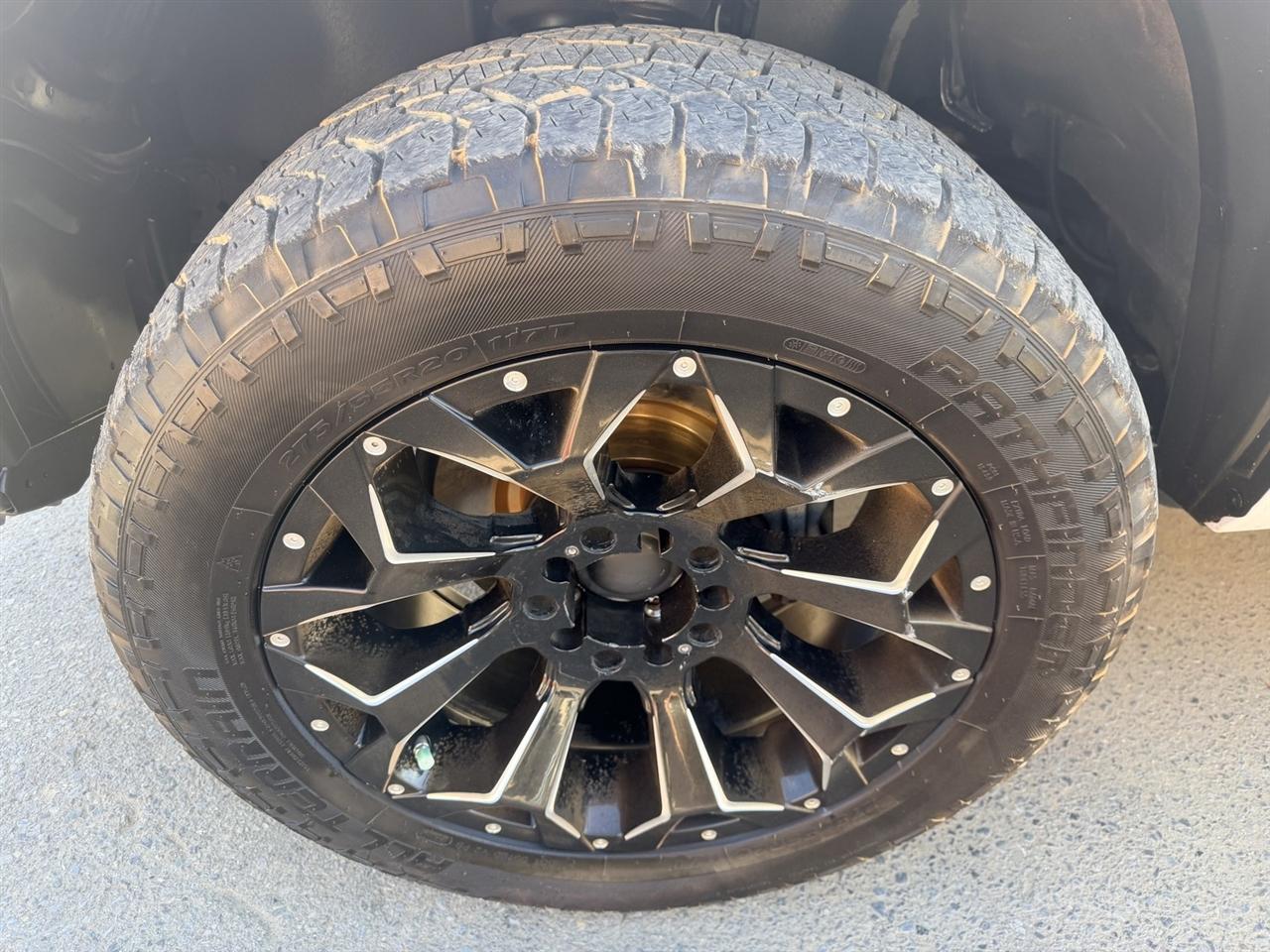 Toyota Tundra SR5 5.7L V8 Double Cab 4WD 2020