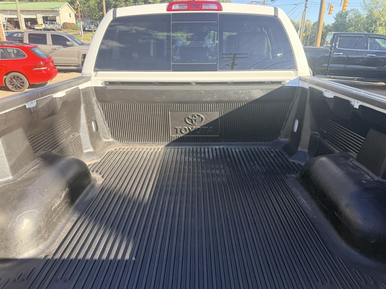 Toyota Tundra SR5 5.7L V8 Double Cab 4WD 2020