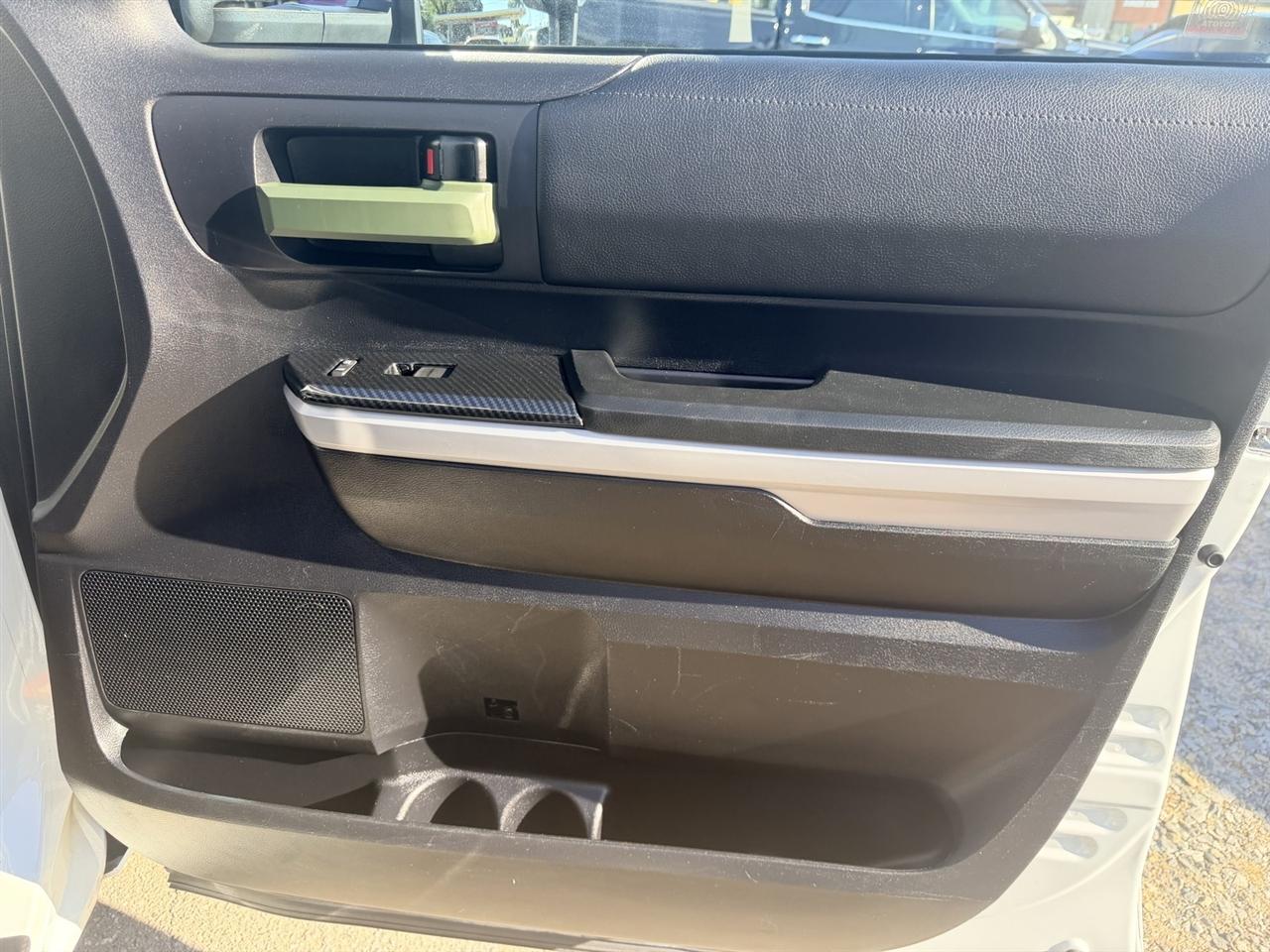 Toyota Tundra SR5 5.7L V8 Double Cab 4WD 2020