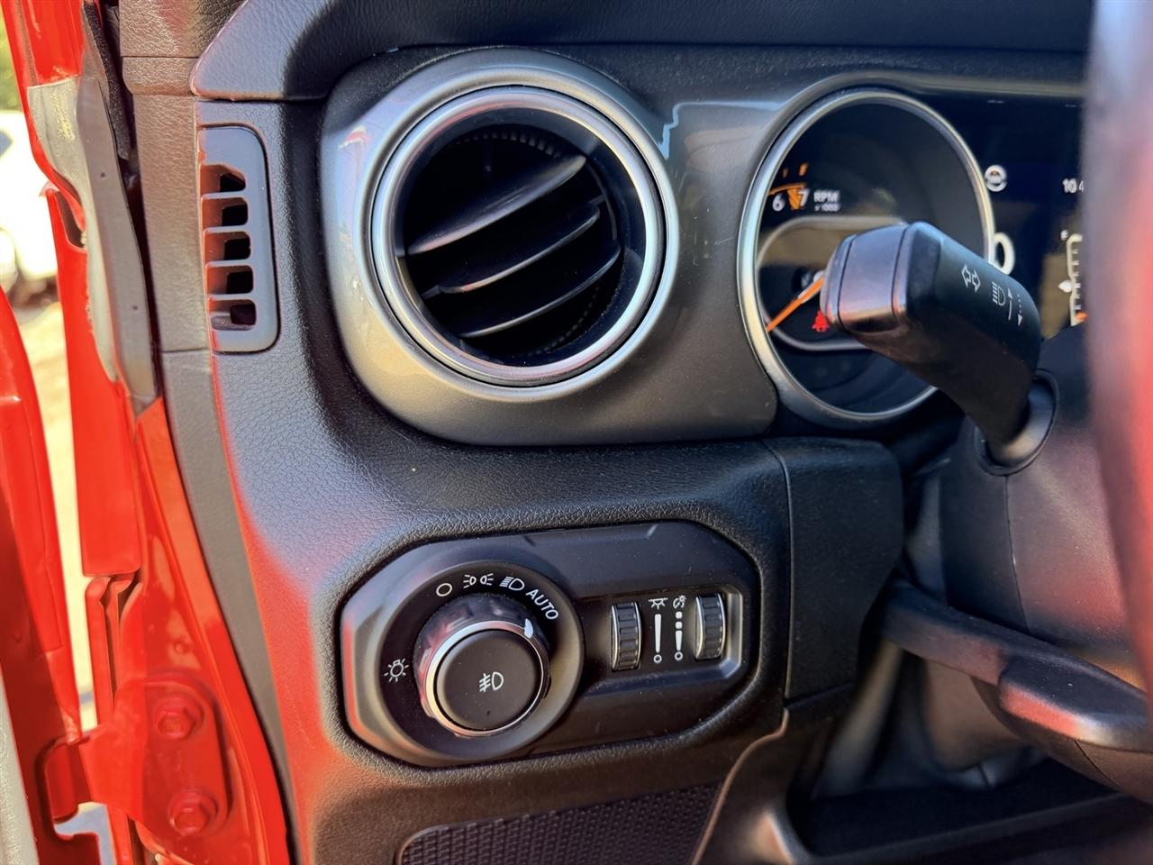 Jeep Wrangler Unlimited Sahara 2018