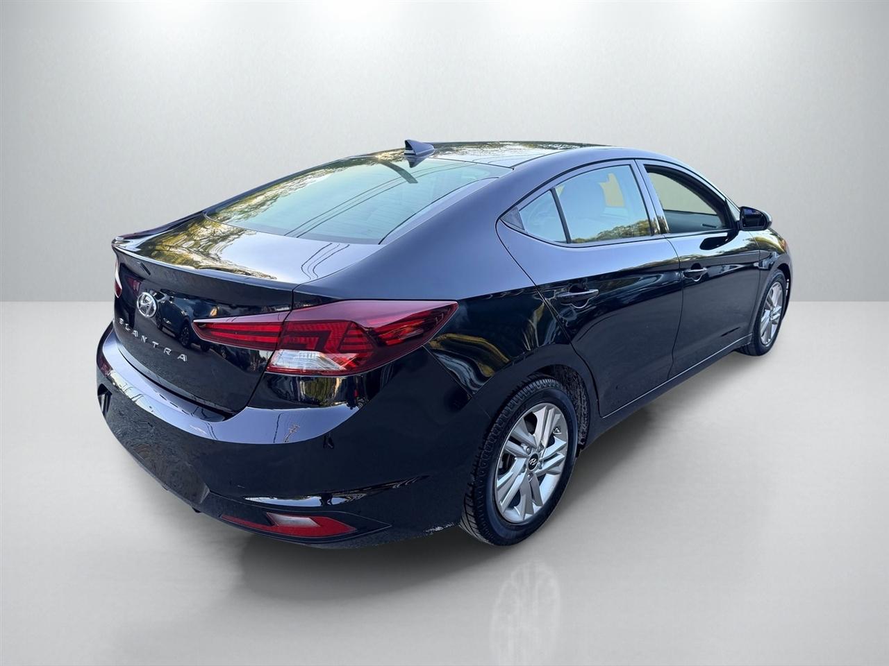 Hyundai Elantra Limited 2019
