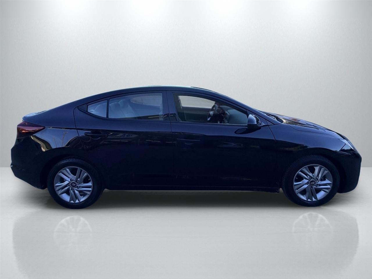 Hyundai Elantra Limited 2019