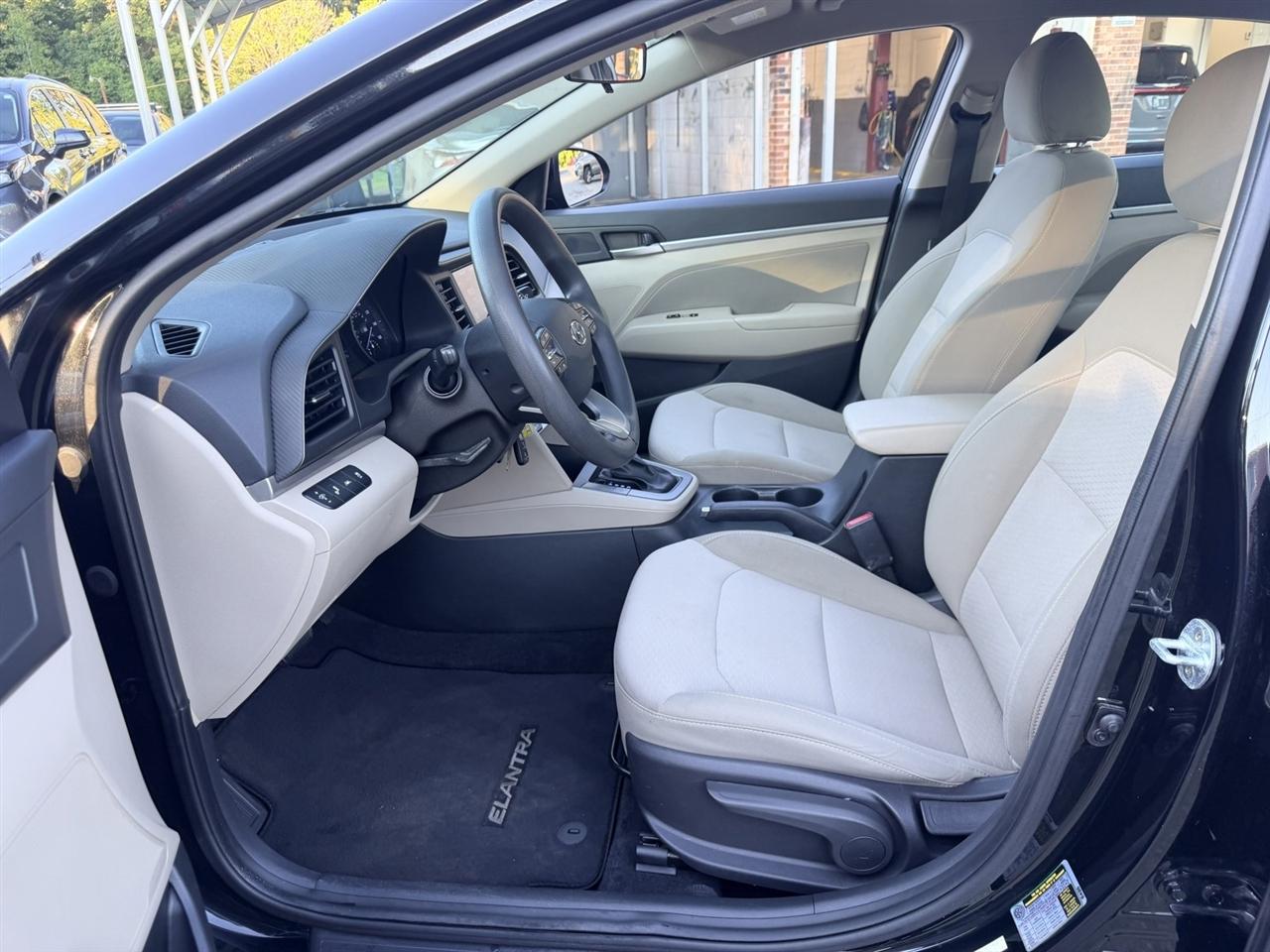 Hyundai Elantra Limited 2019