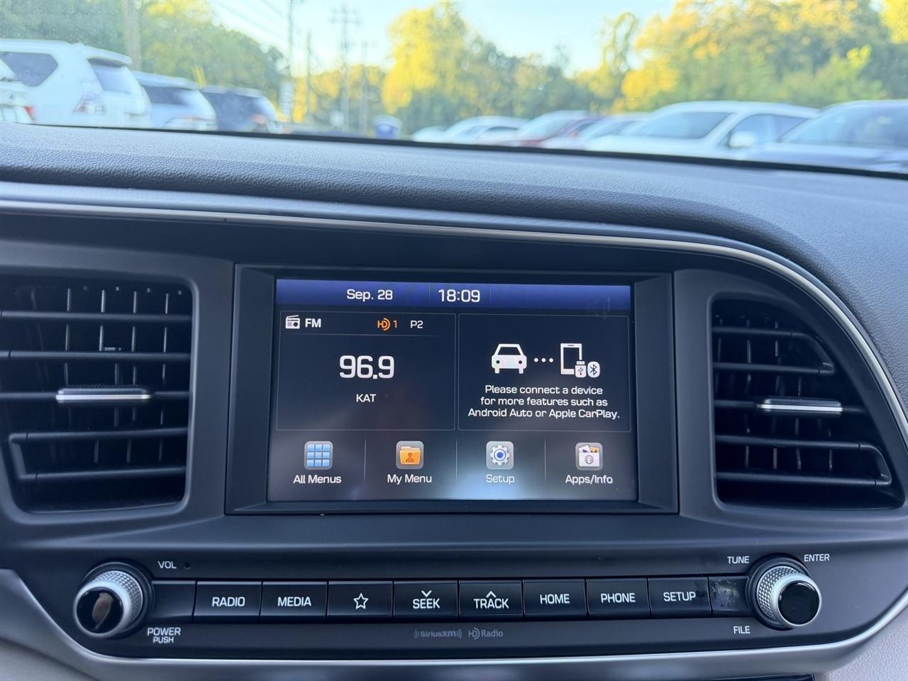 Hyundai Elantra Limited 2019