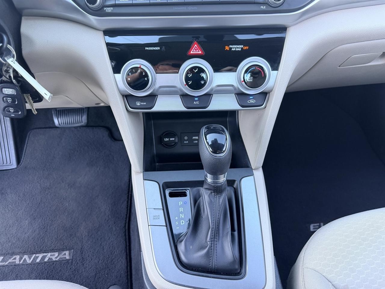 Hyundai Elantra Limited 2019