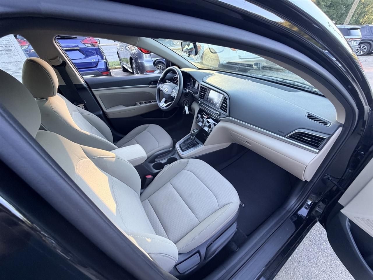 Hyundai Elantra Limited 2019