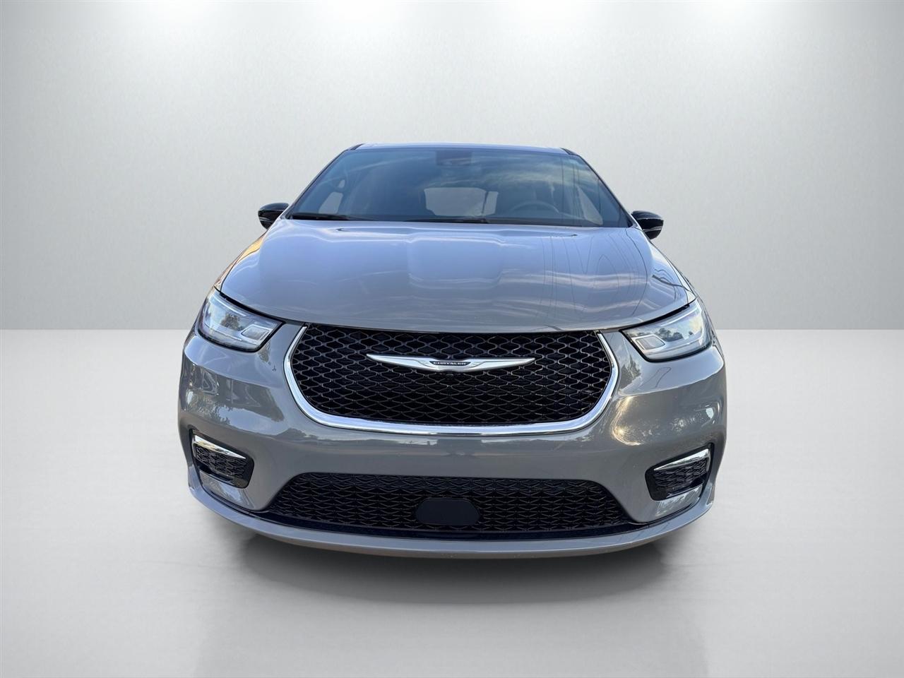 Chrysler Pacifica Select 2025