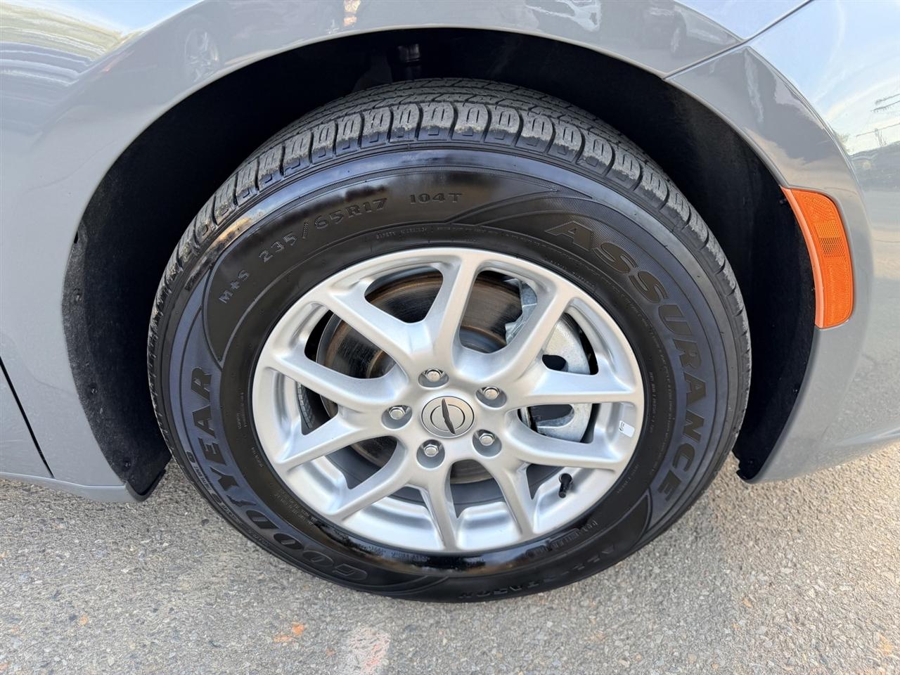 Chrysler Pacifica Select 2025