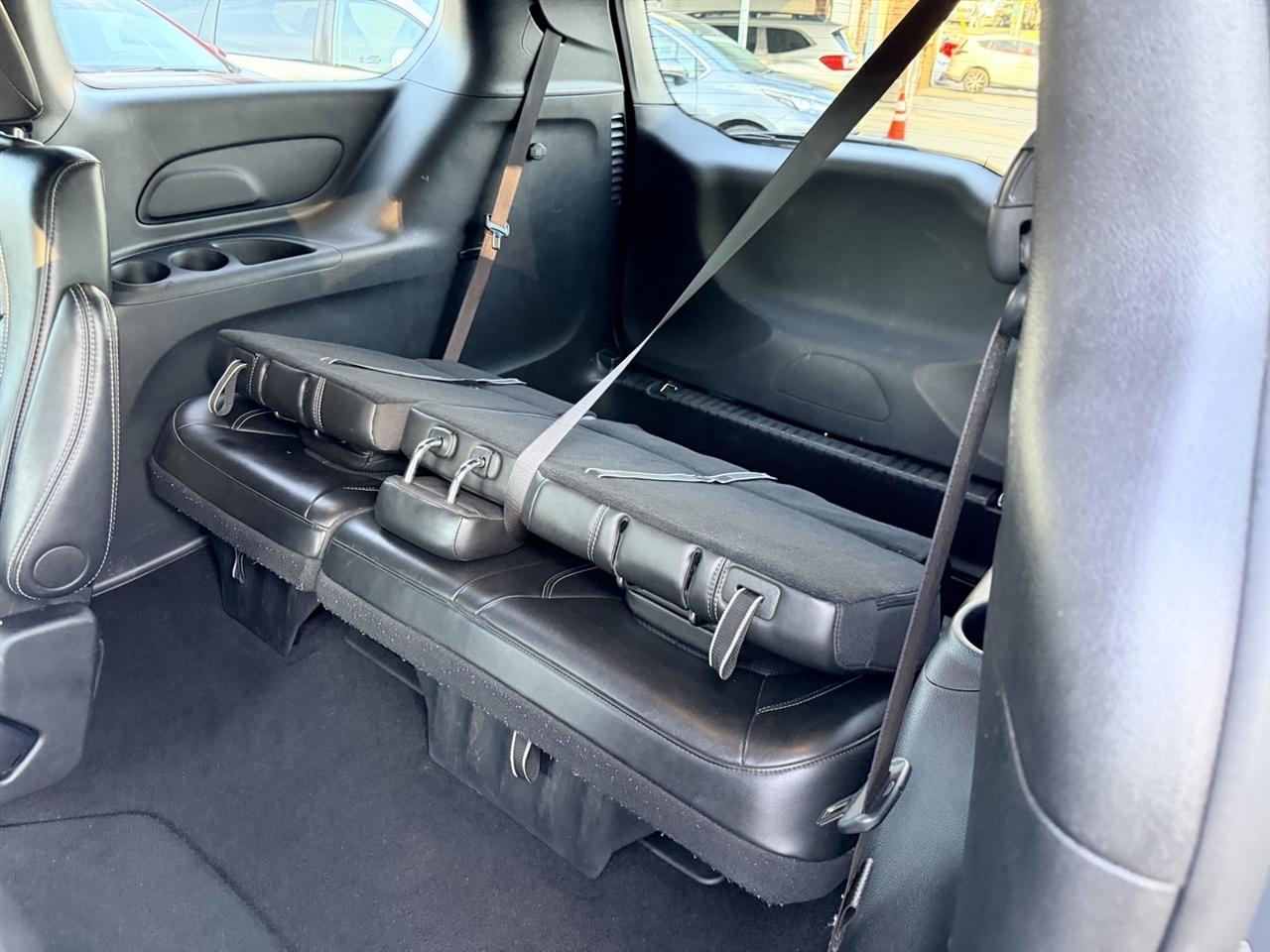Chrysler Pacifica Select 2025