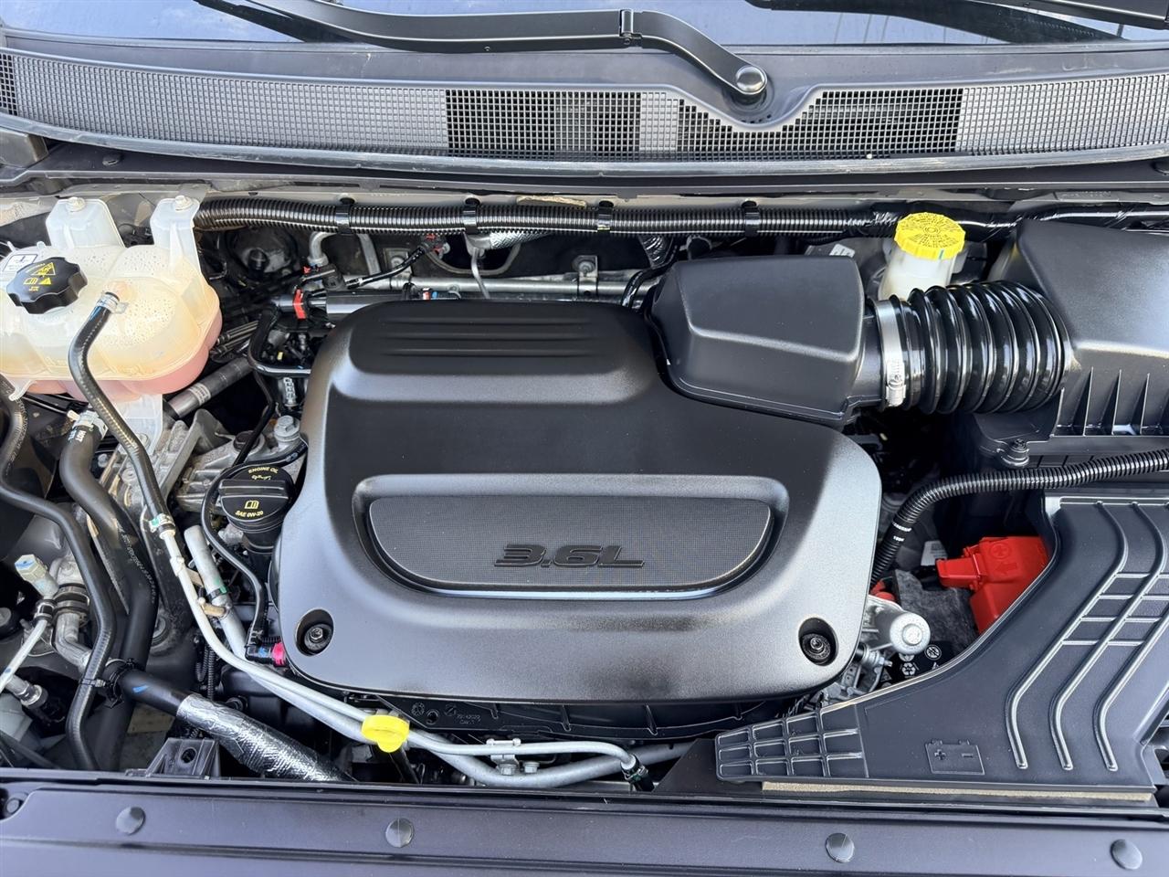 Chrysler Pacifica Select 2025