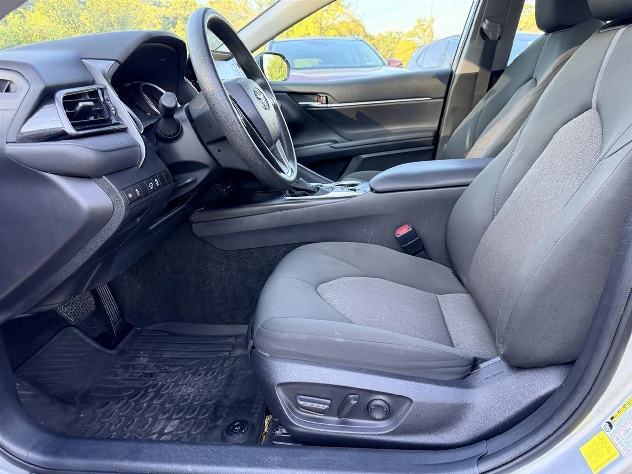 Toyota Camry Hybrid LE 2023