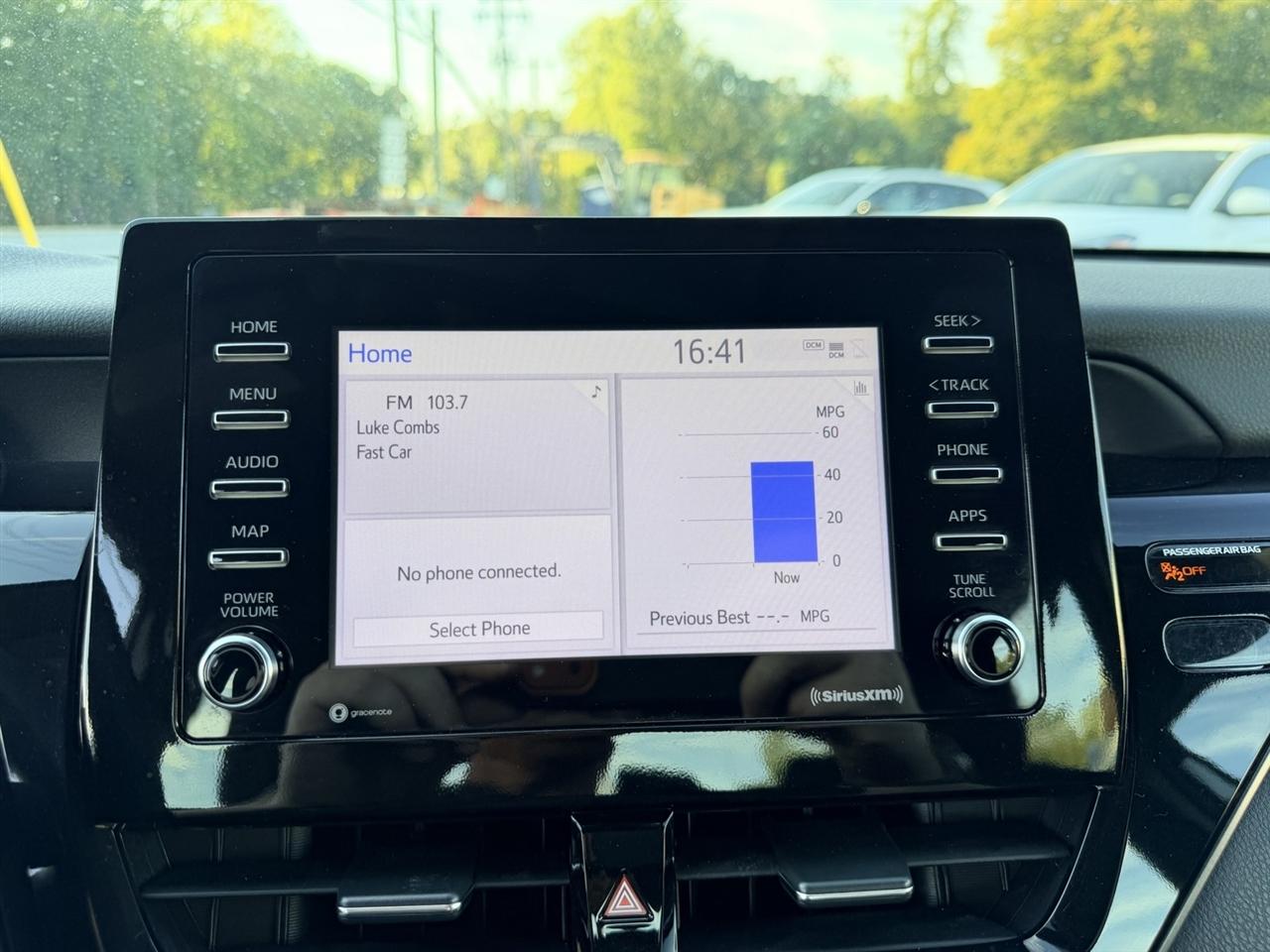 Toyota Camry Hybrid LE 2023
