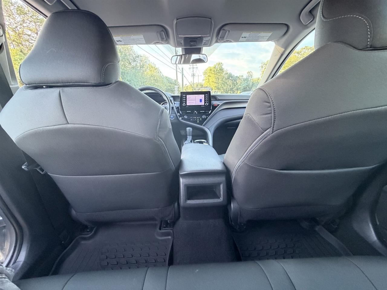 Toyota Camry Hybrid LE 2023