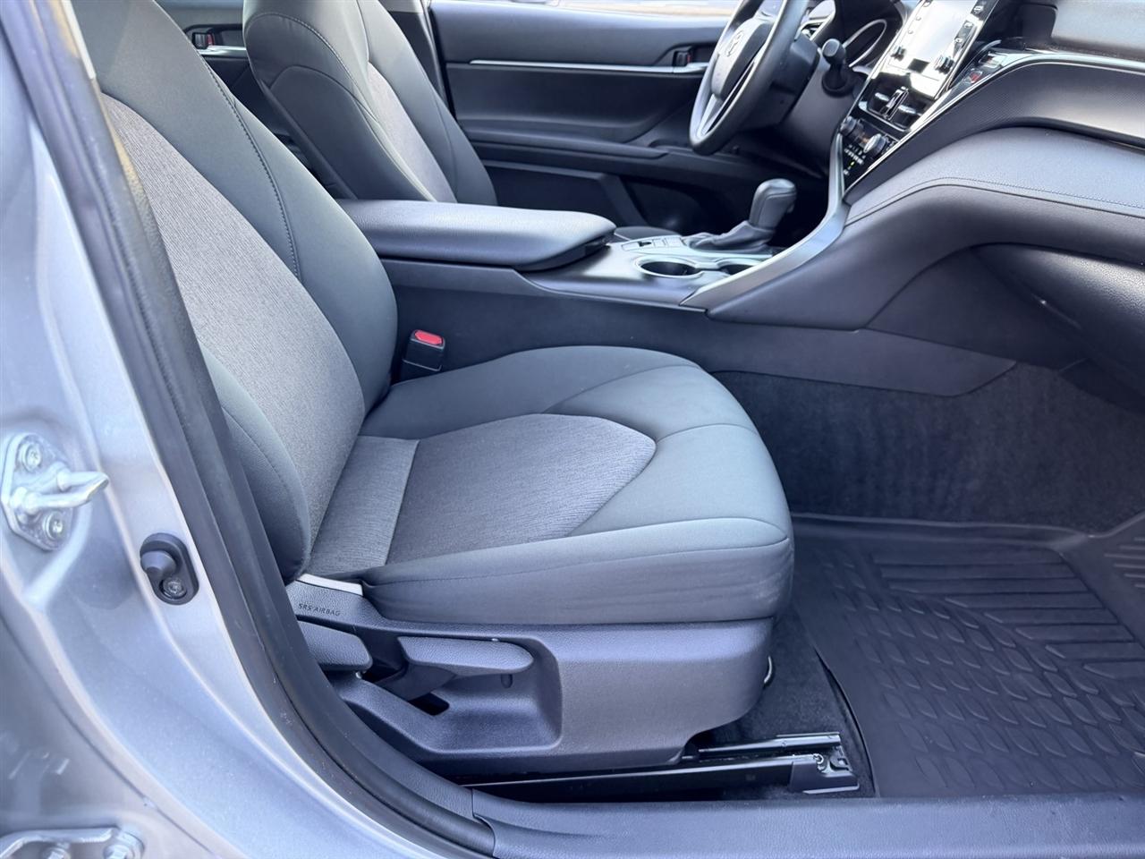 Toyota Camry Hybrid LE 2023