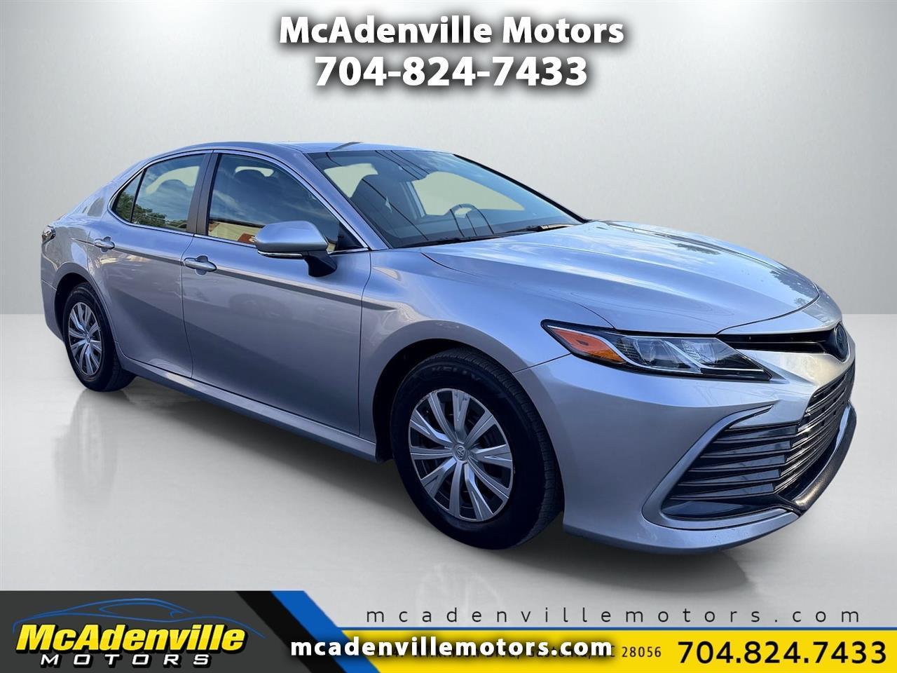 Toyota Camry Hybrid LE 2023