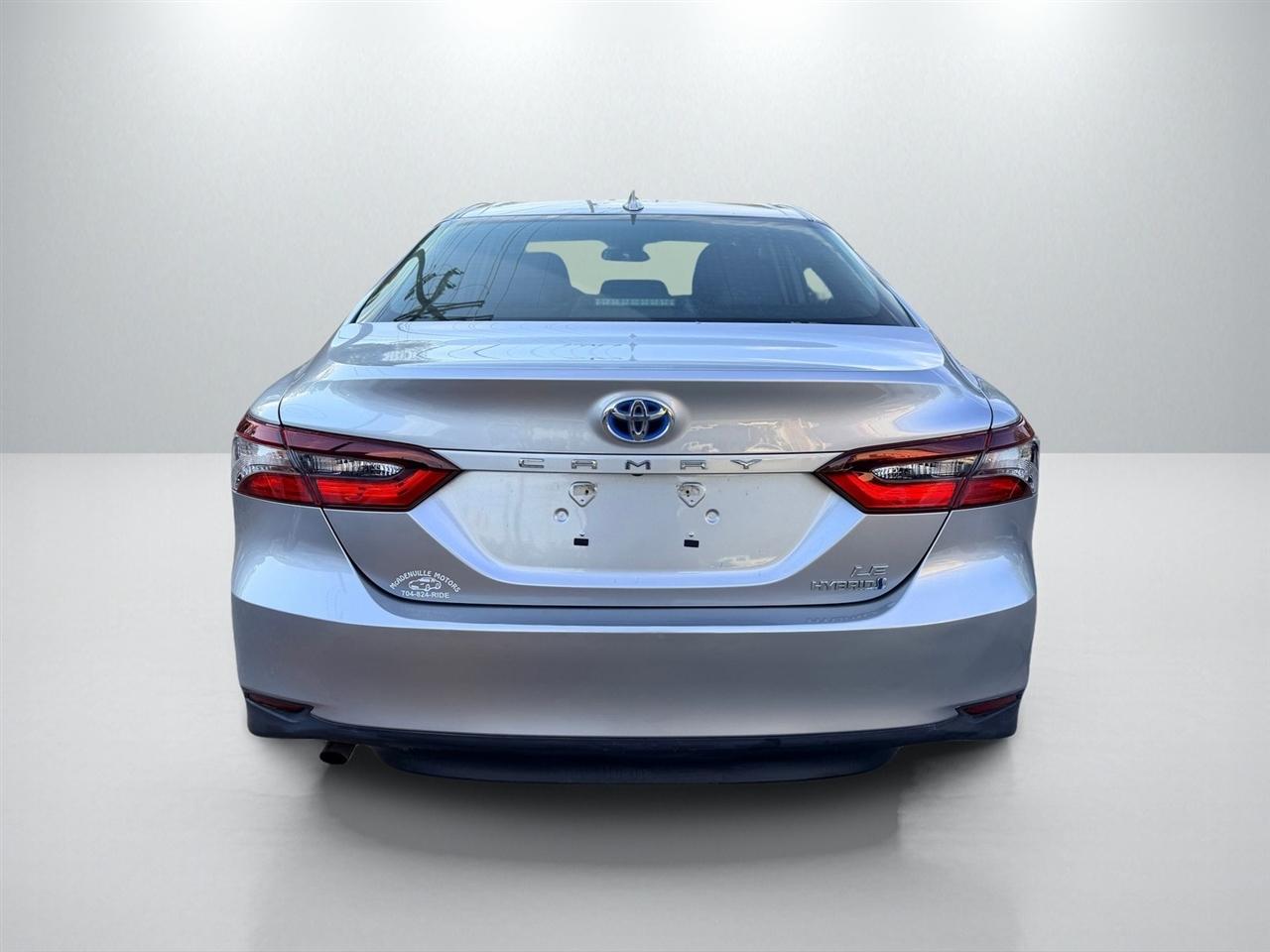 Toyota Camry photo 6