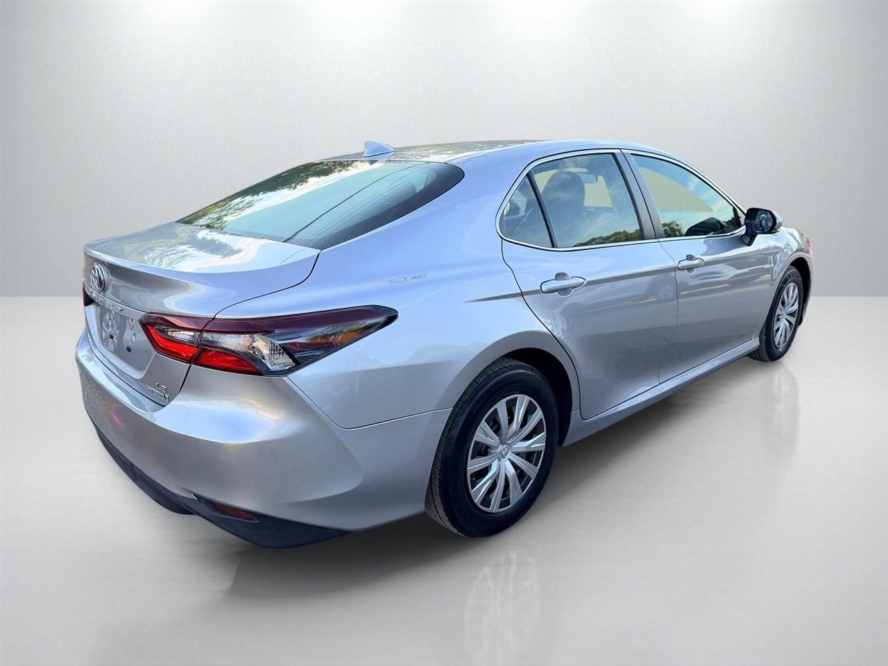 Toyota Camry photo 7