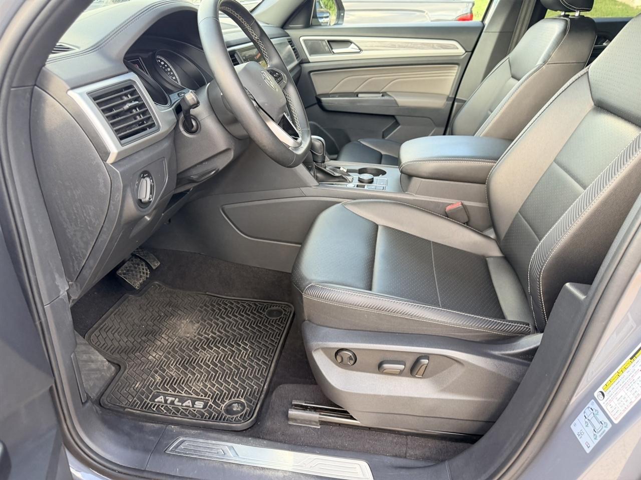 Volkswagen Atlas Cross Sport SE w/Technology 4MOTION 2021