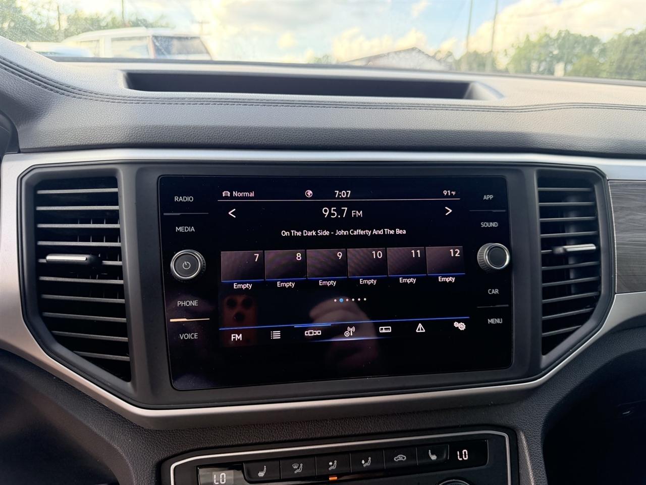 Volkswagen Atlas Cross Sport SE w/Technology 4MOTION 2021