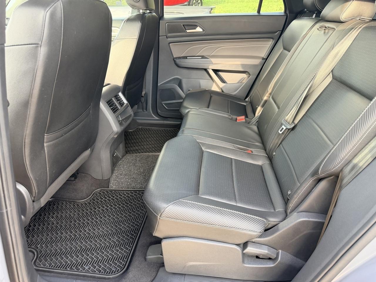 Volkswagen Atlas Cross Sport SE w/Technology 4MOTION 2021