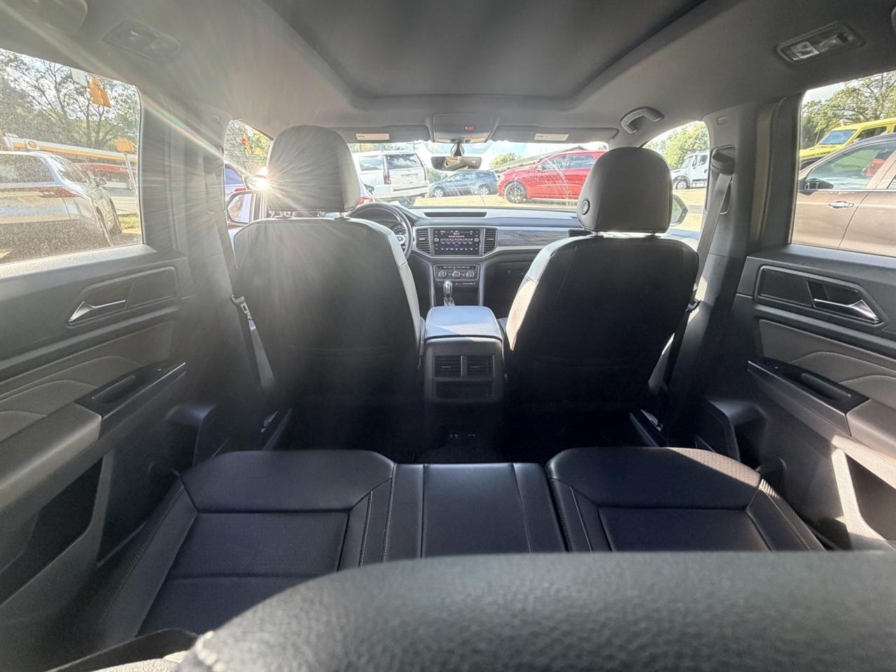 Volkswagen Atlas Cross Sport SE w/Technology 4MOTION 2021