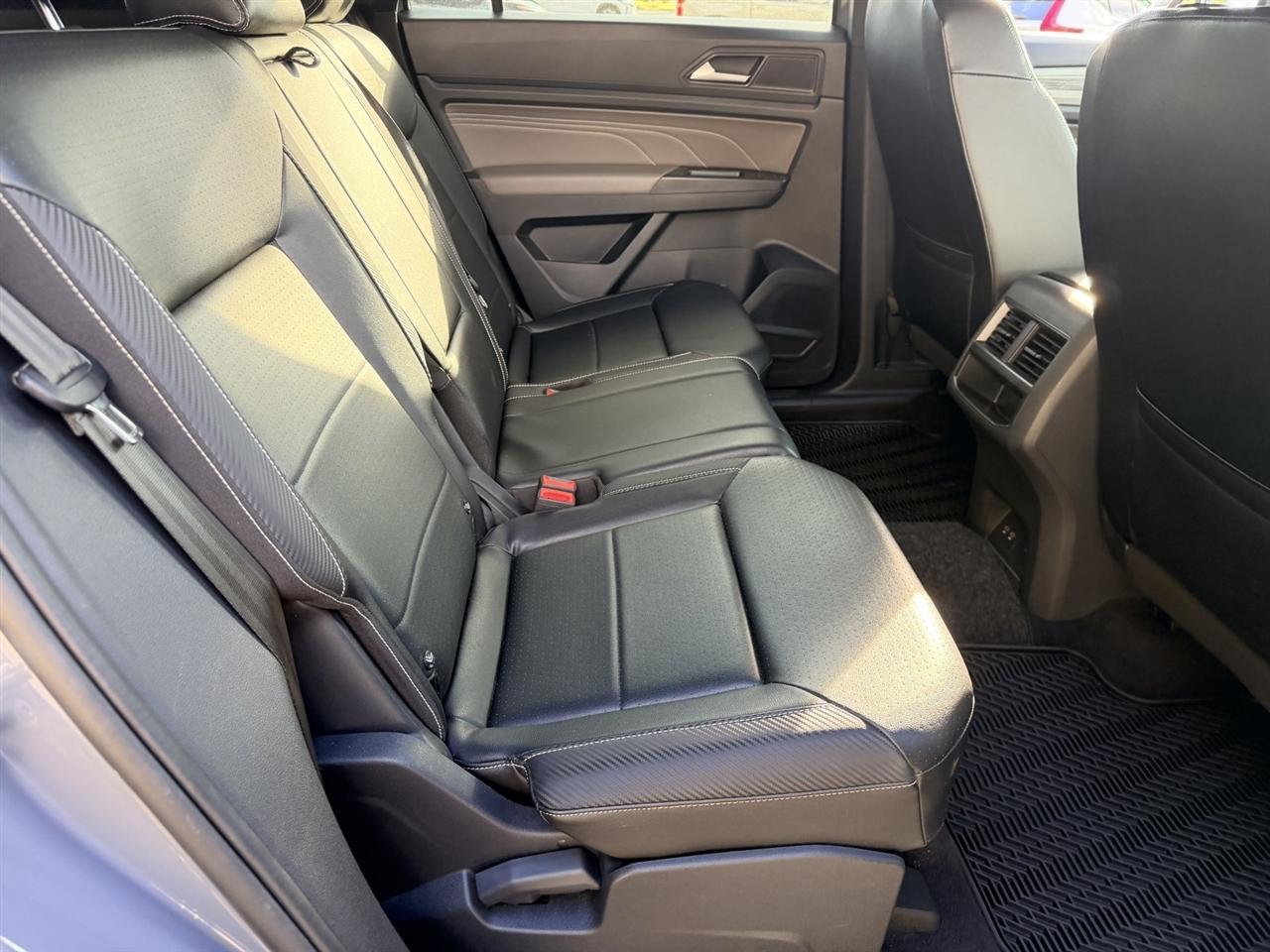 Volkswagen Atlas Cross Sport SE w/Technology 4MOTION 2021